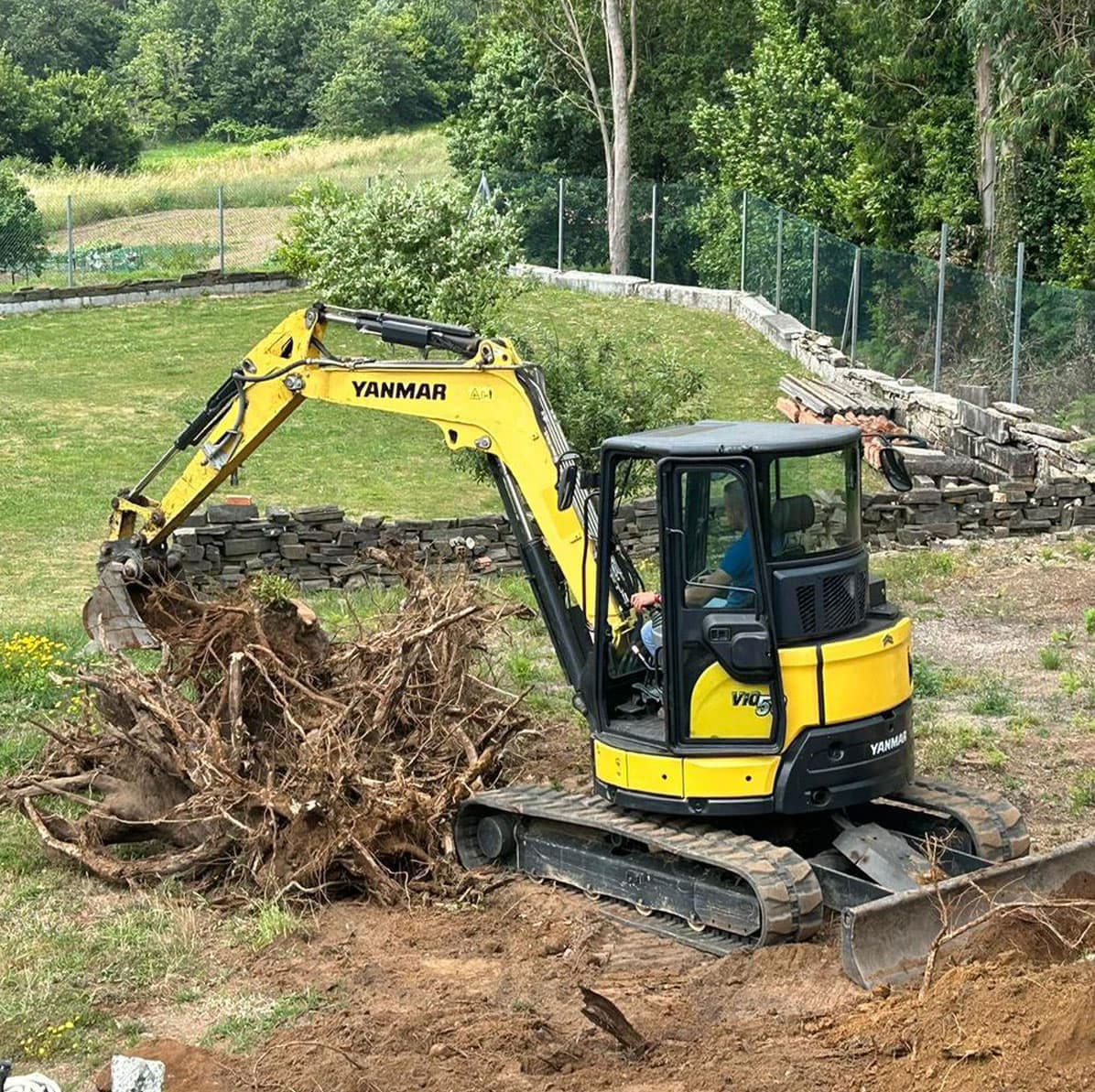 Transporte de mercancías y excavaciones en Pontevedra
